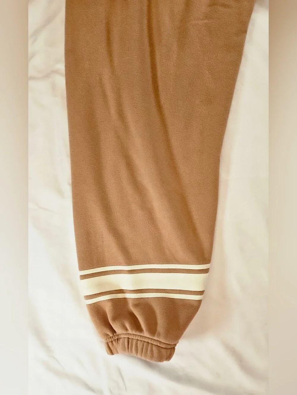 PINK Victoria's Secret Womens Tan Elastic Bottom Insignia Sweatpants Size Large